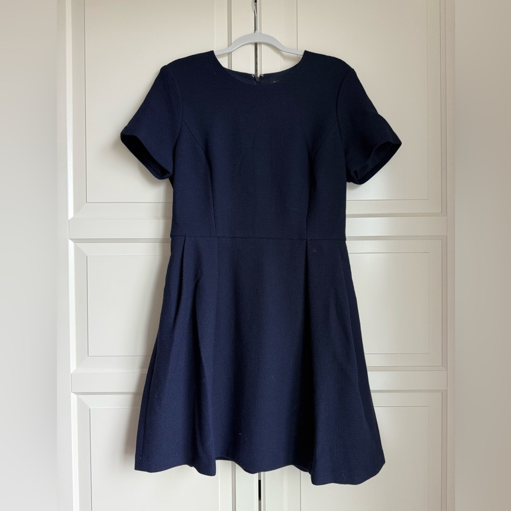 Brand New with Tags Club Monaco Dress with Pockets. Navy. Size 12.